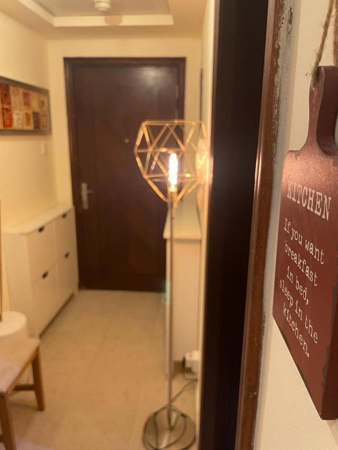 Dxb Backpackers Executive Vandrehjem Dubai Eksteriør billede